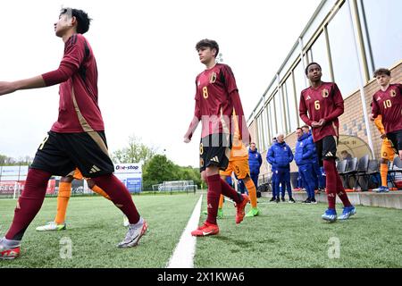 Bilzen, Belgien. April 2024. Manu Mocsnik aus Belgien, vor einem Freundschaftsspiel zwischen den belgischen U17-Futures-Nationalmannschaften und den Niederlanden am Mittwoch, den 17. April 2024, in Bilzen, Belgien. Quelle: Sportpix/Alamy Live News Stockfoto