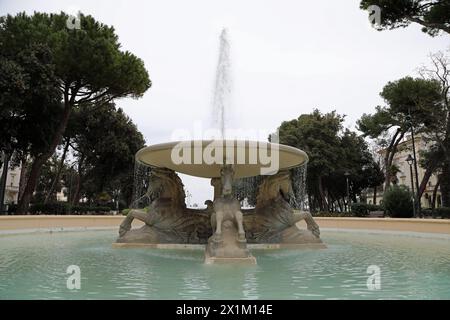 Brunnen der vier Seepferdchen bei Rimini an der Adriaküste Italiens Stockfoto