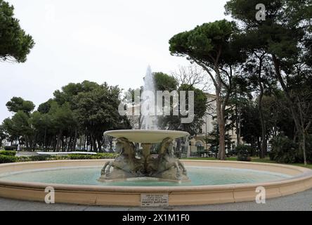 Brunnen der vier Seepferdchen bei Rimini an der Adriaküste Italiens Stockfoto