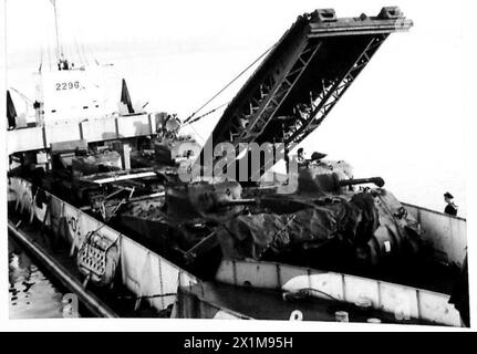 Eine spezielle Vorrichtung, Load 4, wird verwendet, um Panzer beim Klettern außergewöhnlich steiler Steigungen während der Operationen der British Army zu unterstützen. Stockfoto