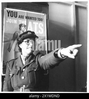 ATS RECRUITING CORPORALS - CPL. Phyllis Moore von St.Johns Road, Clevedon, Somerset. Für die Geschichte siehe Untertitelbuch, British Army Stockfoto