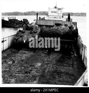 Eine Spezialvorrichtung der British Army, die es Panzern ermöglicht, außergewöhnlich steile Steigungen zu besteigen, wird als Last 24 bezeichnet und wird während militärischer Operationen verwendet. Stockfoto