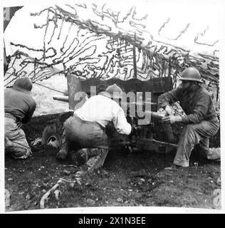 DIE 2. FRANZÖSISCHE MAROKKANISCHE DIVISION UNTER GENERAL DODY ENTLASTET DIE 34. US-DIVISION AN DER ITALIENISCHEN FRONT - französische 5,7-mm-Panzerabwehrkanonen gehen in Aktion, britische Armee Stockfoto