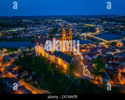 Burgberg Meissen mit Albrechtsburg, Dom, Bischofsschloss und Kornhaus. Meissen Sachsen Deutschland *** Meissen Schlossberg mit Albrechtsburg, Dom, Bischofspalast und Kornkammer Meissen Sachsen Deutschland Meissen24 00126 Stockfoto