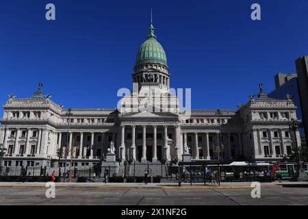 Buenos Aires, Argentinien, 17.04.2024, Ansicht des Gebäudes des Nationalkongresses von Argentinien. (Foto: Néstor J. Beremblum) Stockfoto