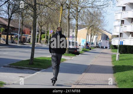 Kopenhagen, Dänemark /16. April 2024/Elektromotorfahrer in der dänischen Hauptstadt Kopenhagen. Foto.Francis Joseph Dean/Dean Pictures nicht für kommerzielle Zwecke in den usa nur für redaktionelle Zwecke Stockfoto