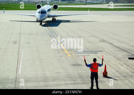 Flugzeug am Gate, Eastern Iowa Airport Stockfoto