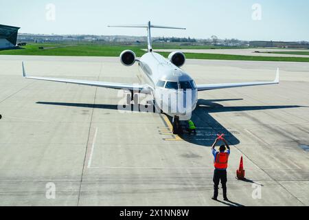 Flugzeug am Gate, Eastern Iowa Airport Stockfoto