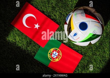 LEIPZIG, DEUTSCHLAND, 17. APRIL 2024: Türkei gegen Portugal, Fußball-EM 2024 Gruppe F im BVB Stadion Dortmund, Dortmund, 22. Juni 2024, offizieller Ball Stockfoto