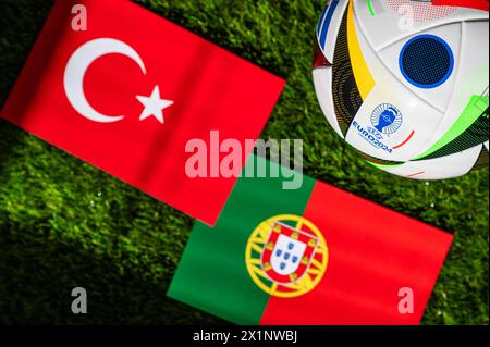 MÜNCHEN, DEUTSCHLAND, 17. APRIL 2024: Türkei gegen Portugal, Fußball-EM 2024 Gruppe F im BVB Stadion Dortmund, Dortmund, 22. Juni 2024, offizieller Ball o Stockfoto