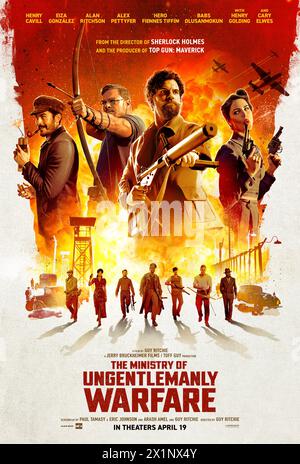 The Ministry of Unentlemanly Warfare (2024) von Guy Ritchie mit Henry Cavill, Alex Pettyfer, Alan Ritchson, Hero Fiennes Tiffin und Henry Golding. Das britische Militär rekrutiert eine kleine Gruppe hochqualifizierter Soldaten, um während des Zweiten Weltkriegs hinter feindlichen Linien gegen die Nazis anzugreifen US-Poster mit einem Blatt ***NUR FÜR REDAKTIONELLE ZWECKE***. Quelle: BFA/Lionsgate Stockfoto