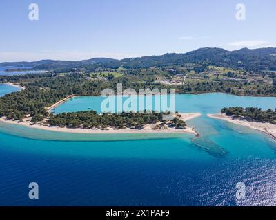 Fantastischer Blick auf die Küste von Kassandra in der Nähe von Lagoon Beach, Chalkidiki, Zentralmakedonien, Griechenland Stockfoto