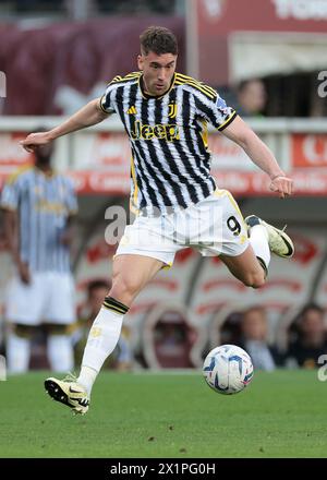 Turin, Italien. April 2024. Dusan Vlahovic von Juventus während des Spiels der Serie A im Stadio Grande Torino, Turin. Der Bildnachweis sollte lauten: Jonathan Moscrop/Sportimage Credit: Sportimage Ltd/Alamy Live News Stockfoto