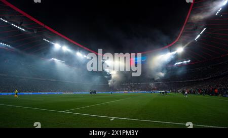 München, Deutschland. April 2024. München, 17. April 2024: Allgemeine Ansicht während des Viertelfinales der UEFA Champions League zwischen dem FC Bayern München und dem Arsenal FC in der Allianz Arena in München. (Daniela Porcelli/SPP) Credit: SPP Sport Press Photo. /Alamy Live News Stockfoto