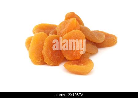 Ein Bündel getrockneter Aprikosen Früchte isoliert auf weißem Hintergrund Stockfoto