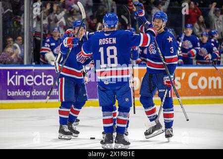 17. April 2024: Rochester American Spieler feiern in der zweiten Periode ein Tor gegen die Toronto Marlies. Die Rochester Americans veranstalteten die Toronto Marlies in einem Spiel der American Hockey League in der Blue Cross Arena in Rochester, New York. (Jonathan Tenca/CSM) Stockfoto