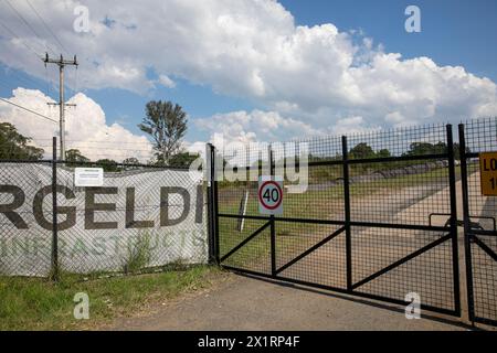 Der Warragamba-Staudamm zu den Prospect Water Supply Pipelines deckt rund 80 % des täglichen Wasserbedarfs in Sydney, Leppington, Sydney, Australien Stockfoto