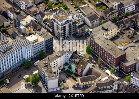 Luftbild, Neues Wohnhaus an der Bahnhofstraße Ecke Steinbrinkstraße, City mit Fußgängerzone und Brunnen, Sterkrade Mitte, Oberhausen, Ruhrgebiet, Nordrhein-Westfalen, Deutschland ACHTUNGxMINDESTHONORARx60xEURO *** Luftansicht, neues Wohnhaus an der Ecke Bahnhofstraße/Steinbrinkstraße, Stadt mit Fußgängerzone und Brunnen, Sterkrade Mitte, Oberhausen, Ruhrgebiet, Nordrhein-Westfalen, Deutschland ACHTUNGxMINDESTHONORARx60xEURO Stockfoto