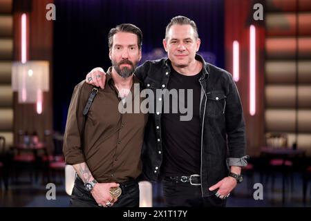 Die Musiker Alec Völkel und Sascha Vollmer The BossHoss bei der Aufzeichnung der WDR-Talkshow Kölner Treff im WDR Studio Bocklemünd. Köln, 17.04.2024 NRW Deutschland *** die Musiker Alec Völkel und Sascha Vollmer The BossHoss bei der Aufnahme der WDR Talkshow Kölner Treff im WDR Studio Bocklemünd Köln, 17 04 2024 NRW Deutschland Copyright: XChristophxHardtx Stockfoto