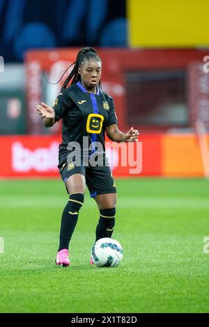 Lüttich, Belgien. April 2024. Esther Buabadi (24) von Anderlecht, dargestellt während eines Frauenfußballspiels zwischen Standard Femina de Lüttich und RSC Anderlecht Women am 4. Spieltag in den Play-offs der Saison 2023–2024 in der belgischen Lotto Womens Super League am Dienstag, 16. April 2024 in Lüttich, BELGIEN. Quelle: Sportpix/Alamy Live News Stockfoto