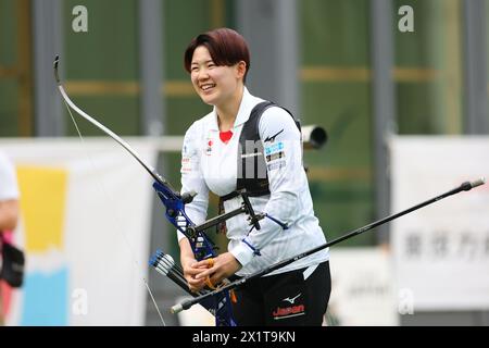 Ajinomoto National Training Center Bogenschießen Feld, Tokio, Japan. April 2024. Satsuki Noda (JPN), 18. APRIL 2024 - Bogenschießen: Japan National Team Training für die Olympischen Spiele 2024 in Paris im Ajinomoto National Training Center Bogenschießen Field, Tokio, Japan. Quelle: Naoki Morita/AFLO SPORT/Alamy Live News Stockfoto