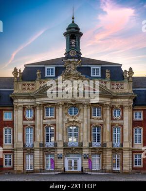 Das elegante Gebäude der Universität Münster Stockfoto
