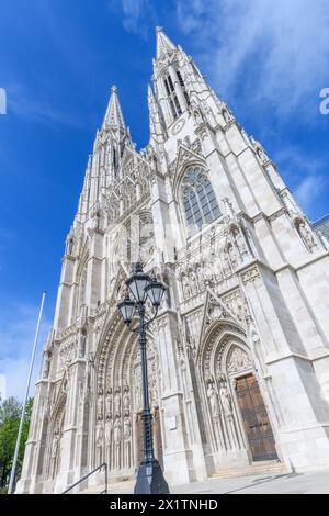 wien, österreich, 18. april, votivkirche *** wien, österreich, 18. april, votivkirche Copyright: xx Stockfoto