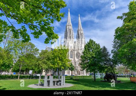 wien, österreich, 18. april, votivkirche *** wien, österreich, 18. april, votivkirche Copyright: xx Stockfoto
