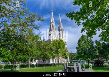 wien, österreich, 18. april, votivkirche *** wien, österreich, 18. april, votivkirche Copyright: xx Stockfoto