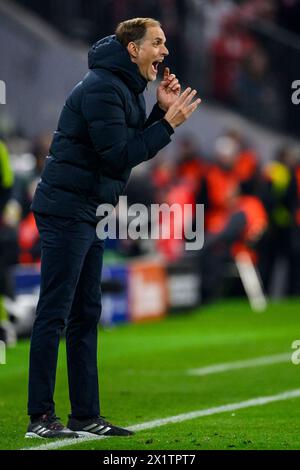 17. April 2024, Bayern, München: Fußball: Champions League, Bayern München - FC Arsenal, K.-o.-Runde, Viertelfinale, zweites Leg, Allianz Arena. Münchner Trainer Thomas Tuchel gestikuliert. Foto: Tom Weller/dpa Stockfoto