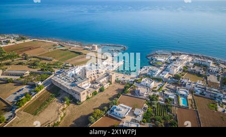 Aus der Vogelperspektive Benediktinerabtei von San Vito. Polignano A Stute. Apulien. Italien. Stockfoto