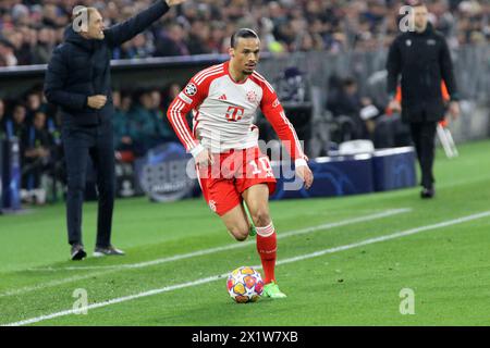 München, Deutschland . April 2023. MÜNCHEN, Deutschland, 17. APRIL 2024; 10 Leroy SANÉ, Sane von Bayern München während des UEFA Champions League Viertelfinales (2. Leg) Fußballspiels zwischen Bayern München und Arsenal FC im Allianz Arena Stadion in München (Arthur THILL/ATP Images) (THILL Arthur/ATP/SPP) Credit: SPP Sport Press Photo. /Alamy Live News Stockfoto