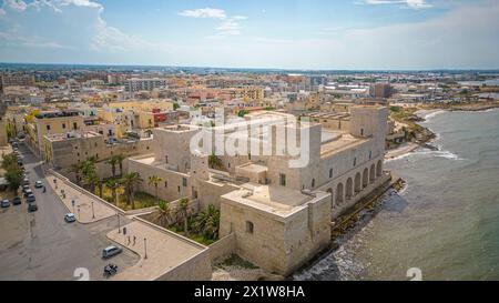 Castello Svevo nella città di Trani sul Mare adriatico in Apulien, Italien. Stockfoto