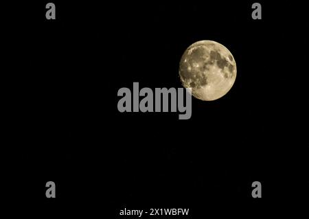 mondfotografie, Mondkrater, Mondphase, Astrologie, Horoskop, mondfinsternis, Mond Stockfoto