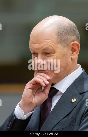 Brüssel, Belgien April 2024. Bundeskanzler Olaf Scholz nimmt am 17. April 2024 am EU-Sondergipfel in Brüssel Teil. Quelle: Meng Dingbo/Xinhua/Alamy Live News Stockfoto