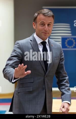 Brüssel, Belgien April 2024. Der französische Präsident Emmanuel Macron nimmt am 17. April 2024 am EU-Sondergipfel in Brüssel, Belgien, Teil. Quelle: Meng Dingbo/Xinhua/Alamy Live News Stockfoto