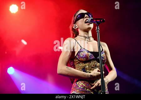 FABRIQUE MILAN, MAILAND, Italien, 17. April 2024, ANGELINA MANGO bei ANGELINA MANGO - PARE UNA PAZZIA - italienischer Sänger Musikkonzert Stockfoto
