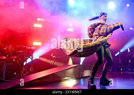 FABRIQUE MILAN, MAILAND, Italien, 17. April 2024, ANGELINA MANGO bei ANGELINA MANGO - PARE UNA PAZZIA - italienischer Sänger Musikkonzert Stockfoto