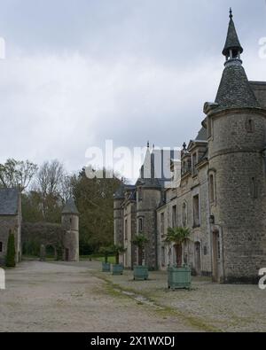 Yvetot-Bocage, Frankreich - 15. April 2024: Die Kapitulation Cherburgs wurde von General Karl Wilhelm von Schlieben und General Joseph Lawton Collins in unterzeichnet Stockfoto