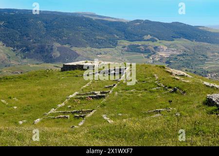 Monumentales Grab der Königin. Archäologisches Gebiet von ​​monte Adranone. Sambuca di Sicilia. Sizilien Stockfoto