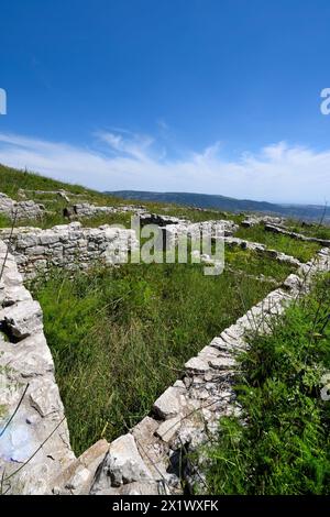 Heilige Gegend Terrasse 1. Archäologisches Gebiet von ​​monte Adranone. Sambuca di Sicilia. Sizilien Stockfoto