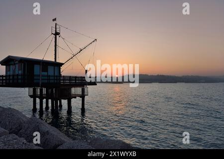 Die Trabucchi des Kanalhafens. Fano. Marken. Italien Stockfoto