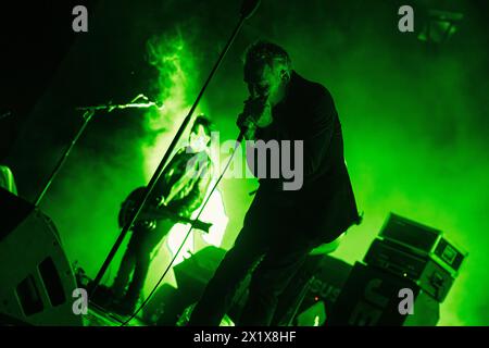 Mailand, Italien. April 2024. Die schottische Alternative-Rock-Band The Jesus and Mary Chain trat am 17. April 2024 live im Alcatraz in Mailand auf, auf ihrer 40th Anniversary 2024 Tour. (Foto: Maria Laura Arturi/NurPhoto) Credit: NurPhoto SRL/Alamy Live News Stockfoto