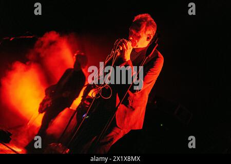 Mailand, Italien. April 2024. Die schottische Alternative-Rock-Band The Jesus and Mary Chain trat am 17. April 2024 live im Alcatraz in Mailand auf, auf ihrer 40th Anniversary 2024 Tour. (Foto: Maria Laura Arturi/NurPhoto) Credit: NurPhoto SRL/Alamy Live News Stockfoto