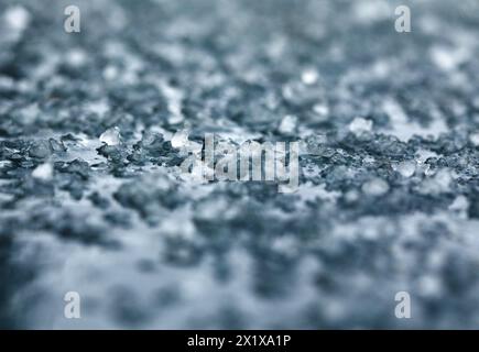 Hagel auf Karosserie, verschiedene Farben, Vollformat Stockfoto