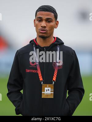 Amine Adli von Bayer Leverkusen inspiziert das Spielfeld vor dem Spiel während des Viertelfinales der UEFA Europa League West Ham United gegen Bayer 04 Leverkusen im London Stadium, London, Vereinigtes Königreich, 18. April 2024 (Foto: Gareth Evans/News Images) Stockfoto