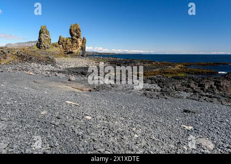 Die Londrangar Basaltklippe auf der Halbinsel Snaefellsnes im Westen Islands Stockfoto