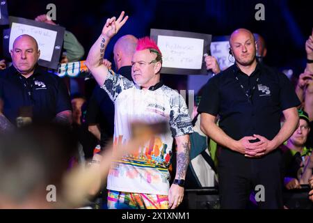 ROTTERDAM, NIEDERLANDE - 18. APRIL: Peter Wright von Schottland während der BetMGM Premier League Darts 2024 - Rotterdam am 18. April 2024 in Rotterdam, Niederlande. (Foto: Joris Verwijst/BSR Agency) Stockfoto