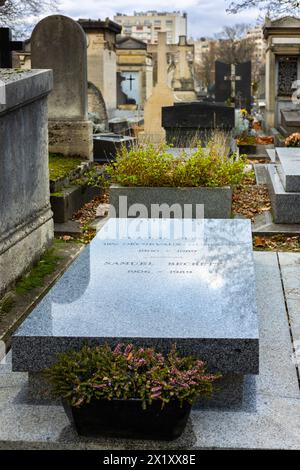 Ein Grab von Samuel Beckett auf dem Friedhof Montparnasse, Paris, Frankreich. Er war ein irischer Schriftsteller, Dramatiker, Kurzgeschichten-Autor, Theaterregisseur, Dichter, ein Stockfoto