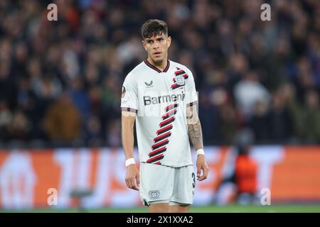 Piero Hincapié von Bayer Leverkusen, während des Viertelfinales der UEFA Europa League West Ham United gegen Bayer 04 Leverkusen im London Stadium, London, Vereinigtes Königreich, 18. April 2024 (Foto: Gareth Evans/News Images) Stockfoto